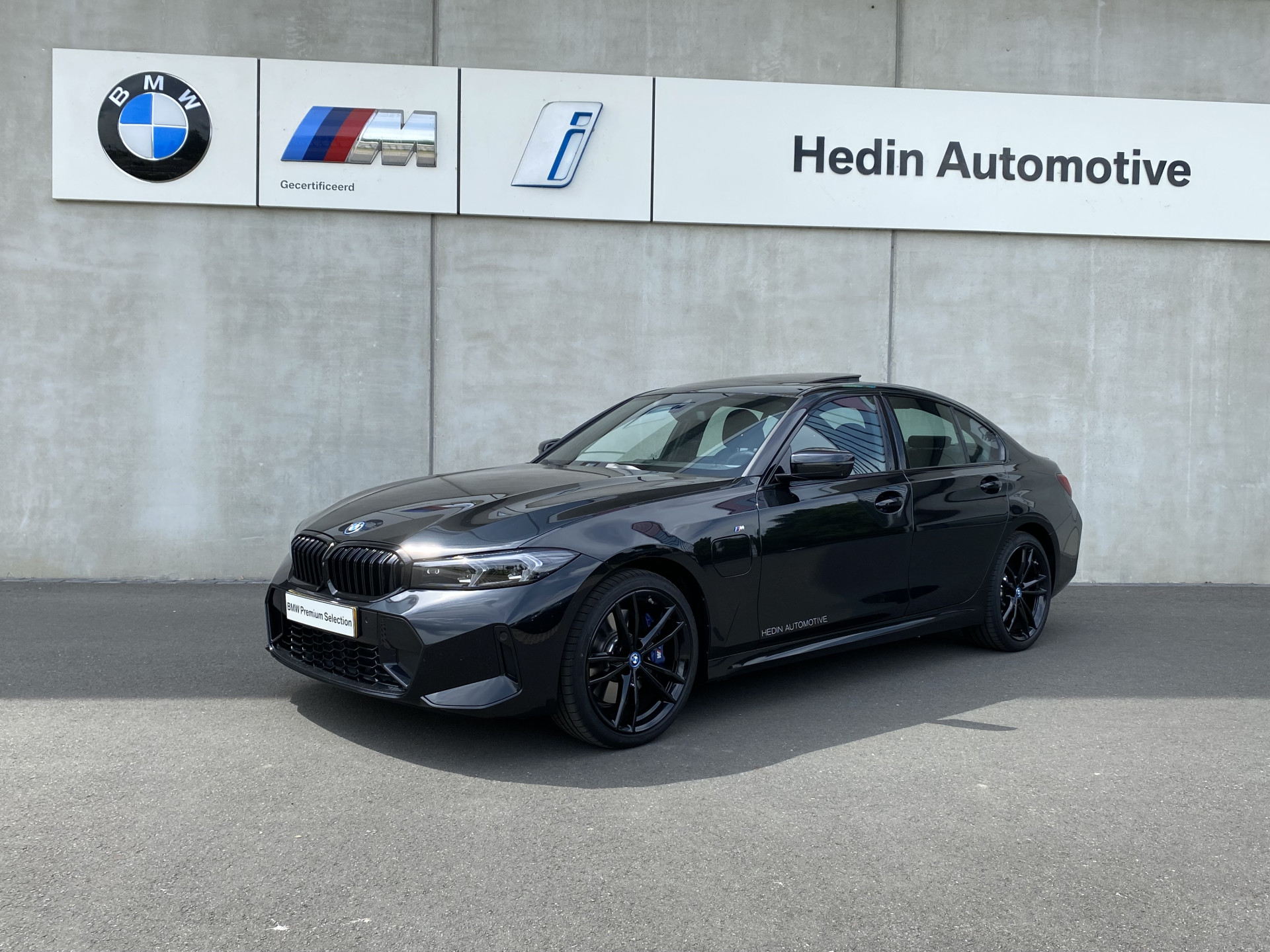 Bmw 320e sedan high executive m sport pakket