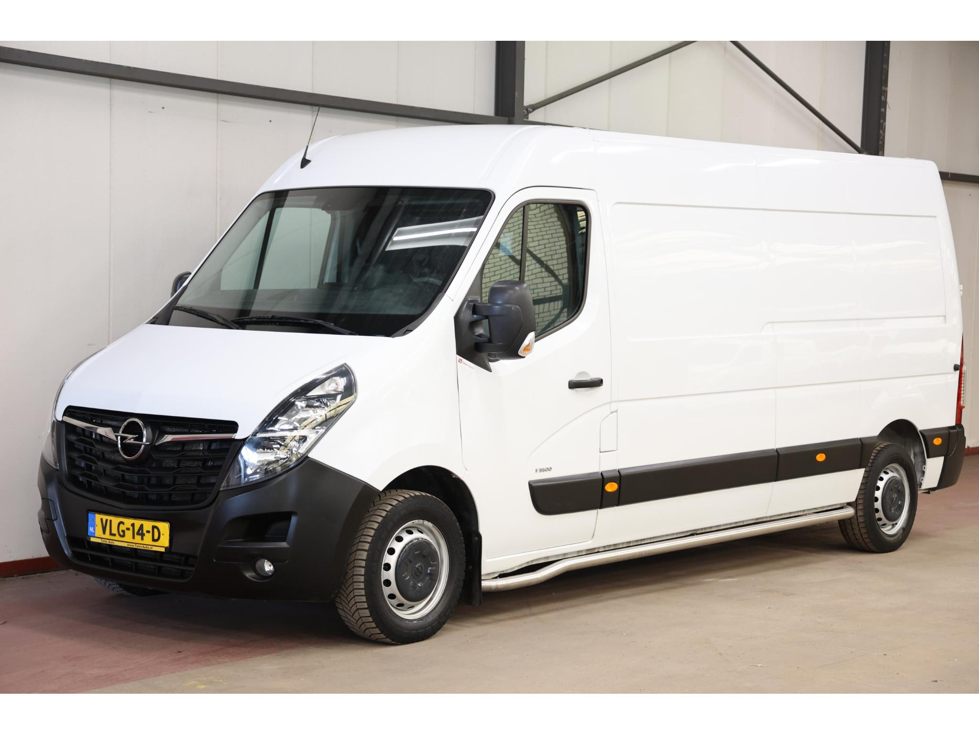 Opel Movano