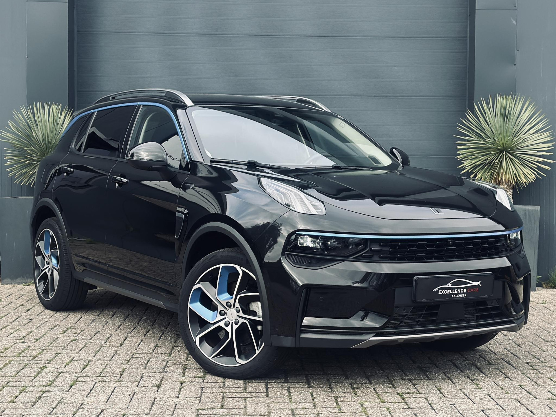 Lynk & co 01