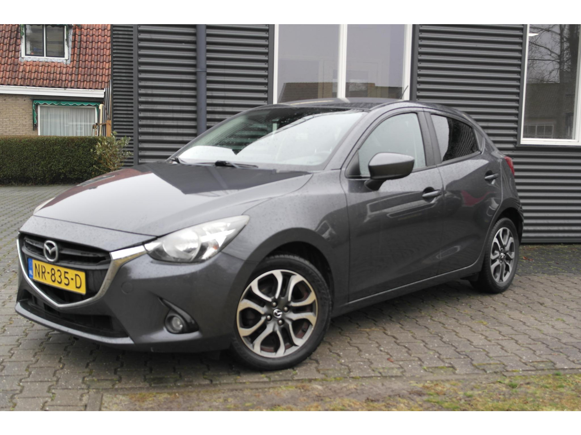 Mazda 2